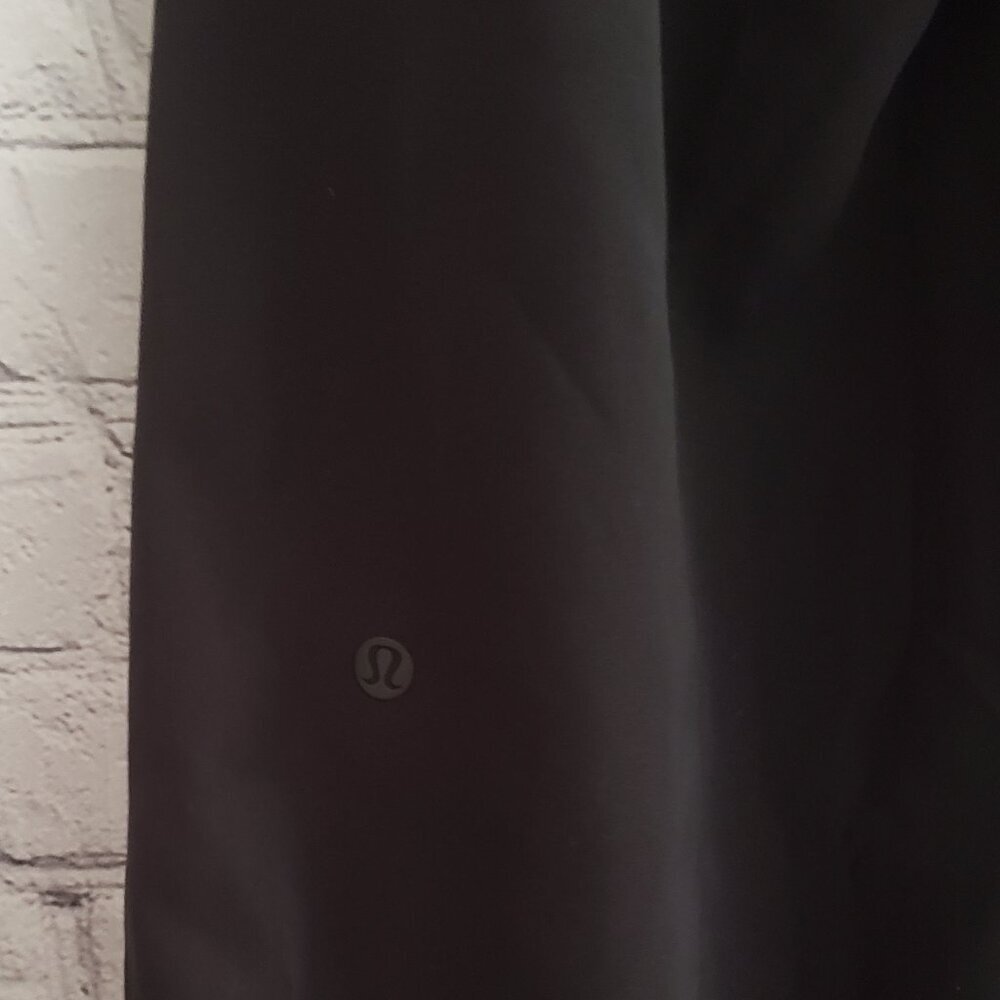 Lululemon On The Fly Wide Leg Pant - Picture 8 of 10
